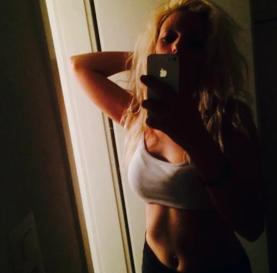 Annika, 33