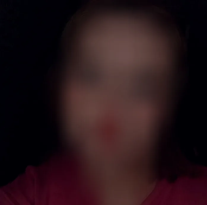 Emilia, 21