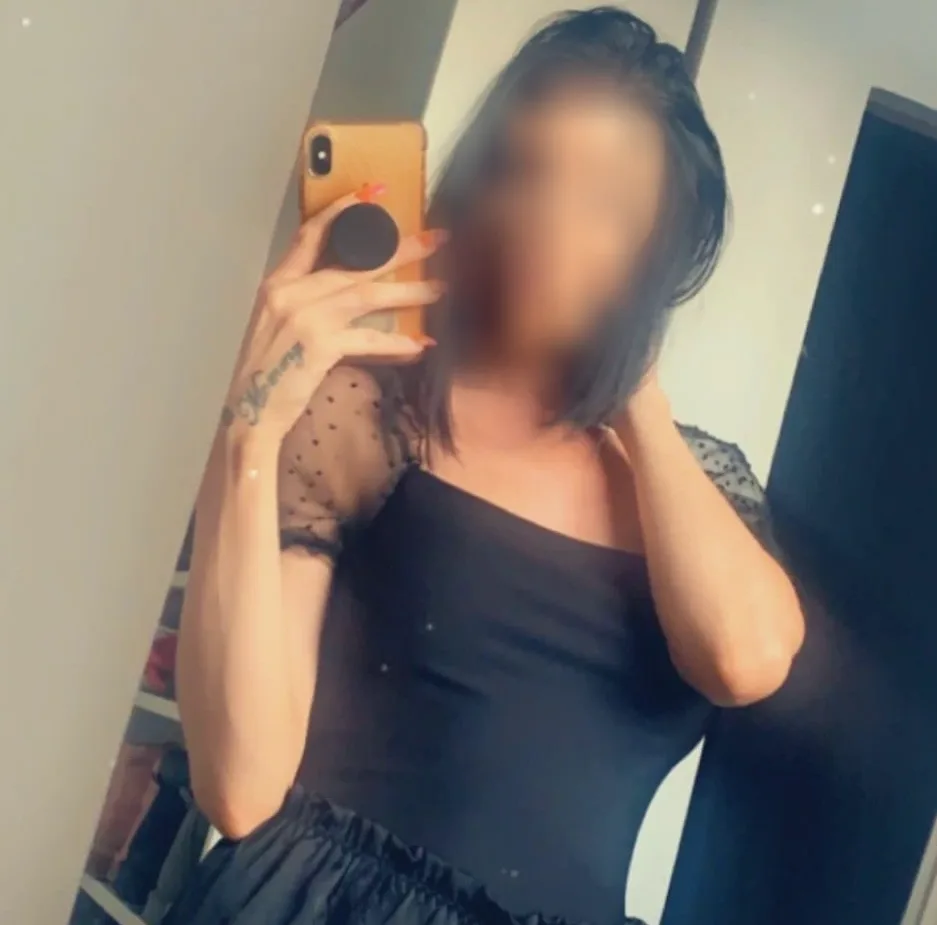 Katrin, 31