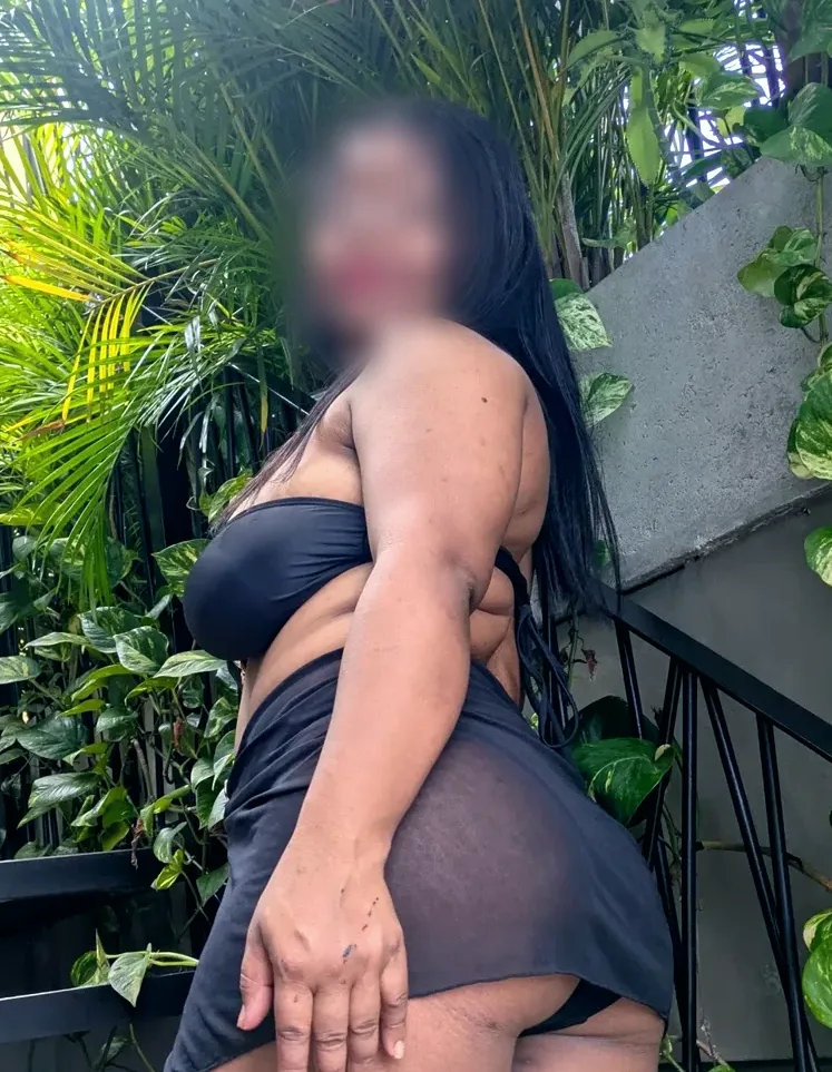 Maja, 22