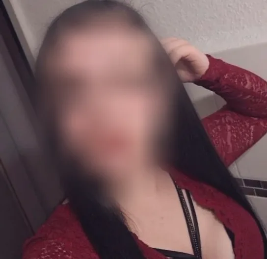 Maren, 24