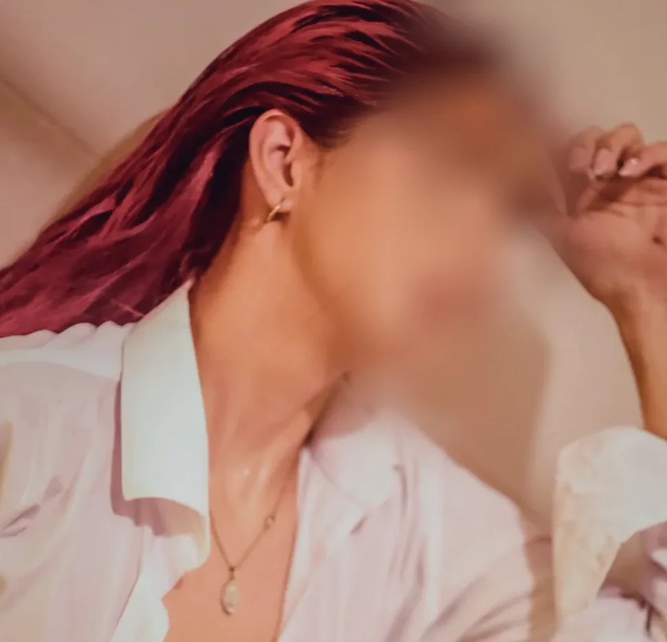 Pauline, 22