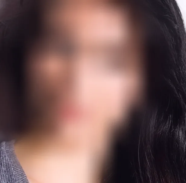 Pauline, 37