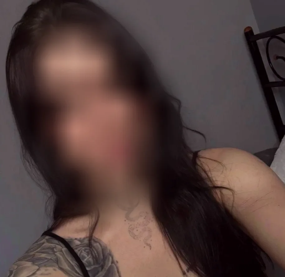 Sarah, 34