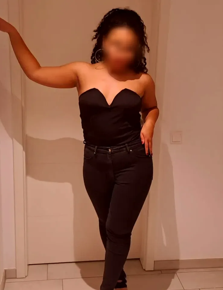 Selin, 27